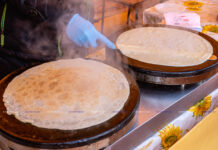 Первый день, понедельник 24 февраля, «Встреча» — начало Узкой Масленицы