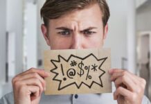 Цена несдержанных эмоций: 1260 рублей за оскорбление должностного лица