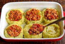Приготовим картофельные гнезда с начинкой из мясного фарша, овощей и сыра