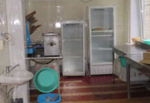 Несовершеннолетняя лишилась четырех пальцев кисти правой руки: прокуратура Борисовского района поддержала гособвинение в суде