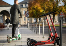 На контроле ГАИ — пешеходы на СПМ и велосипедисты