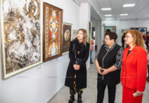 «Святость земли Белорусской»: выставка по результатам VIII Международного художественного пленэра открылась в центральной библиотеке