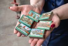 Фотофакт. Борисовдрев запустил в производство новую серию спичечных коробков
