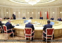 Александр Лукашенко: “Надо ориентироваться на свое. Мы способны многое сделать”