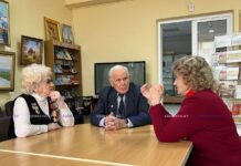 «Хотелось пить и есть». В Борисове состоялась встреча молодежи с бывшими несовершеннолетними узниками концлагерей