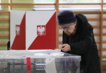 В воскресенье в Польше прошел первый тур выборов президента. Дайджест новостей