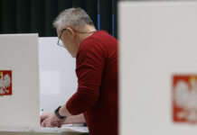 Опрос: в Польше почти 60% избирателей не верят обещаниям кандидатов в президенты