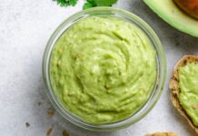 Рецепт масла из авокадо к завтраку