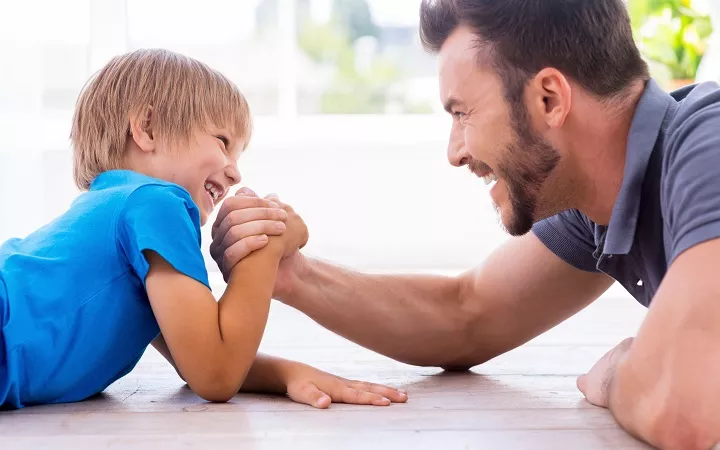 Отец и ребенок