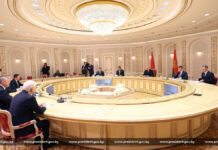 Александр Лукашенко: “Нет, мы по американскому пути не пойдем, и вы тоже”