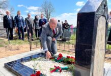 Торжественно открыт после реставрации памятник в д. Селитренка