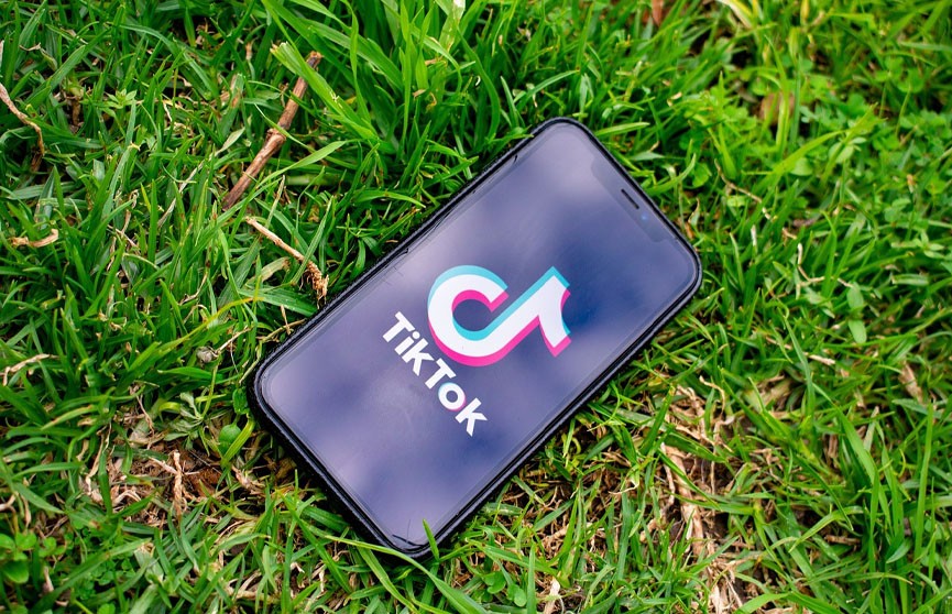 Телефон