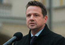 Тшасковский признал свое поражение на выборах в Польше