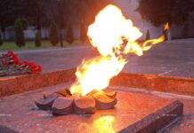 Память в сердцах. С какими мыслями встретили борисовчане сегодняшнюю памятную дату