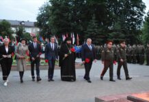 В Борисове в День всенародной памяти жертв Великой Отечественной войны и геноцида белорусского народа прошел митинг-реквием