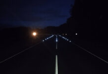 В Беларуси появилась первая светящаяся дорога – где она находится?
