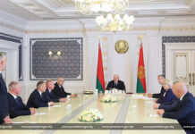 Президент Беларуси Александр Лукашенко рассмотрел кадровые вопросы