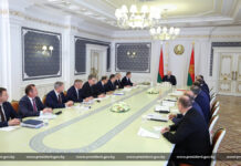 «Беларусь — очень интересная страна для туристов». Александр Лукашенко провел совещание с руководством Совета Министров