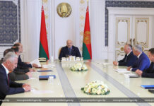 Александр Лукашенко: «Совещание посвящено серьезному вопросу — вопросу модернизации и развития ракетостроения в Беларуси»