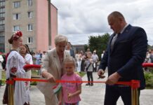 В Борисове открылась первая в области модульная библиотека