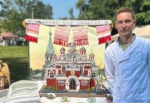 Кондитер из Борисова Артем Соболь создал пряничную копию кафедрального собора Воскресения Христова