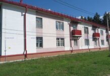 Новый облик: дом №1 по ул. Гагарина в д. Ганцевичи теперь не узнать