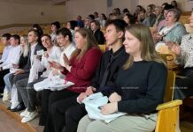 Новые лица в рядах «Белой Руси». Членские билеты общественного объединения вручили молодежи в Борисове