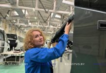 Женщина-слесарь и любящая мама. Надежда Катило уверенно чувствует себя в мужской профессии