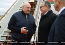 Президент Беларуси Александр Лукашенко прибыл с рабочим визитом в Российскую Федерацию.