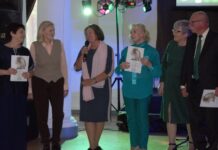 Ветеранов педагогического труда чествовали накануне Дня учителя