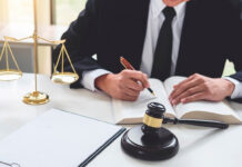 Кто сможет бесплатно проконсультироваться у адвоката 1 октября?