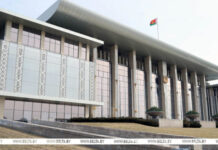 Президент Беларуси Александр Лукашенко поздравил граждан старшего поколения с Днем пожилых людей