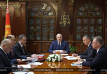 Александр Лукашенко собрал совещание по вопросам глобальной международной обстановки и развитию белорусско-американских отношений