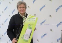 Мастерица на все руки: победительнице конкурса «Мой уютный мир» вручен приз в редакции