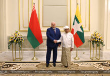 Президент Беларуси Александр Лукашенко проводит переговоры с исполняющим обязанности Президента Республики Союз Мьянма, председателем Комиссии национальной безопасности и мира Мин Аун Хлайном