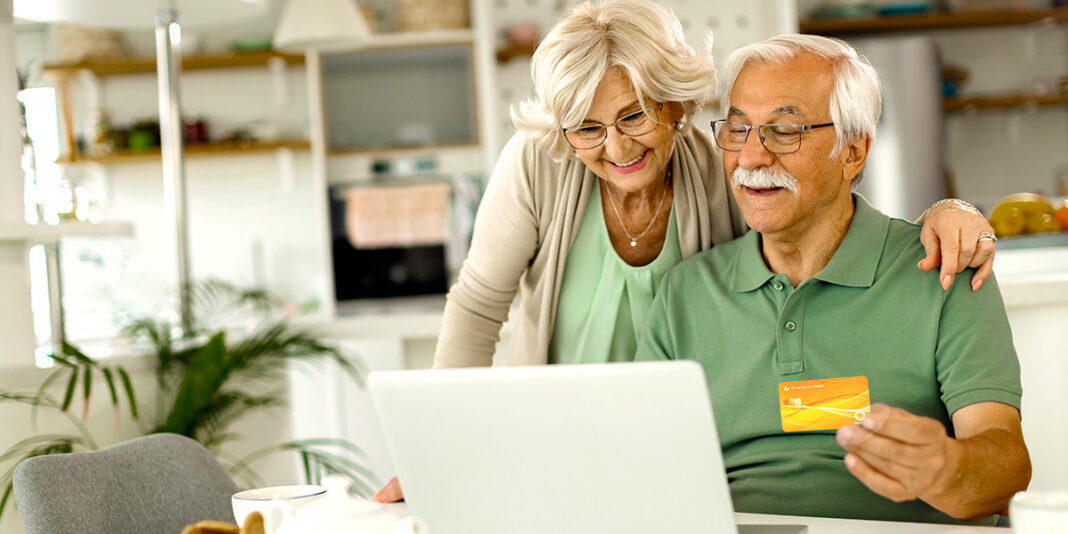 Как работает пенсионная карточка «Забота» и базовый счет