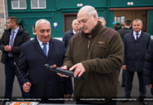 Глава государства работал в Житковичском районе