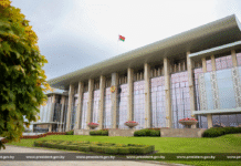 Александр Лукашенко поздравляет работников сельского хозяйства и перерабатывающей промышленности АПК