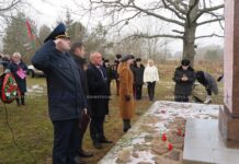 В Иканском сельсовете на захоронении жертв войн №5300 открыта памятная мемориальная плита