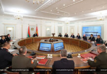 Президент Беларуси: «Мы ни на кого не собираемся нападать. Это не наша тема. Хватит. Навоевались»