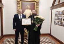 Председатель Борисовского райисполкома поздравил епископа Амвросия с 50-летием