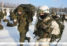 Александр Лукашенко: Проверка готовности Вооруженных Сил продлится до весны