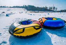 Сотрудники ИДН Борисовского РУВД напоминают школьникам о безопасности катания на тюбингах