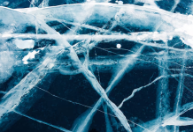 Выход на лед опасен для жизни