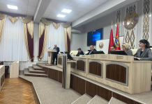 Председатель райисполкома провел совещание по вопросам организации работы по расчистке и уборке снега и готовности служб к работе в условиях сильного снегопада