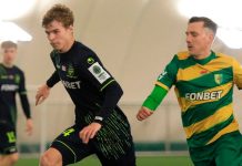 Футбол: «желто-синие» разошлись «сухим» миром в западном областном центре