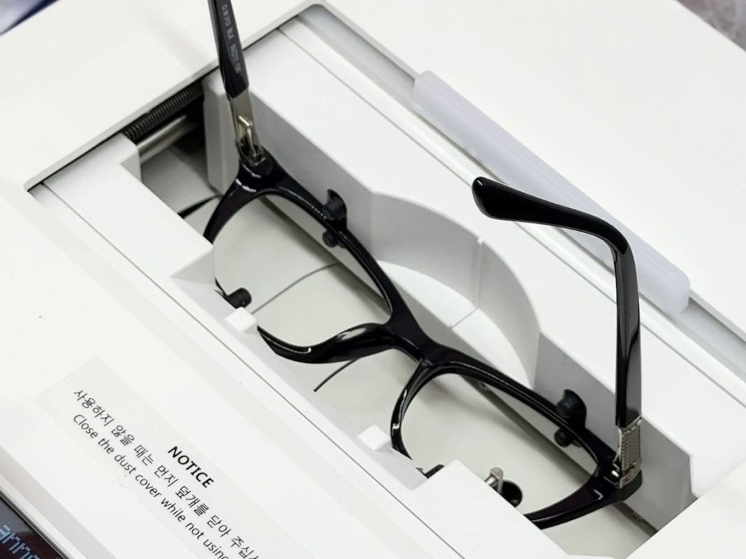 В оптике «Халва» в Борисове появилась услуга срочного изготовления очков по рецепту