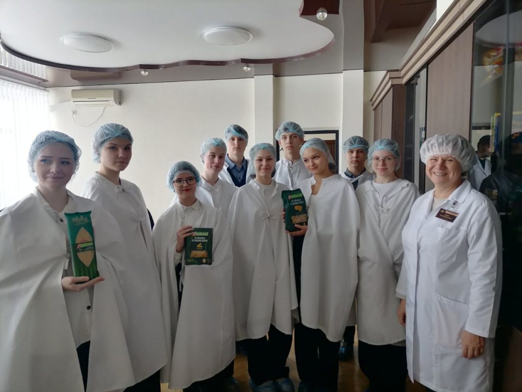 «Лошницкая средняя школа Борисовского района»