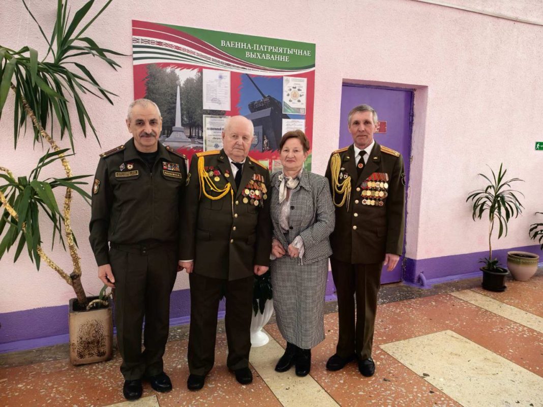 Конкурсная программа «Один день из жизни солдата» в Холхолицкой средней школе