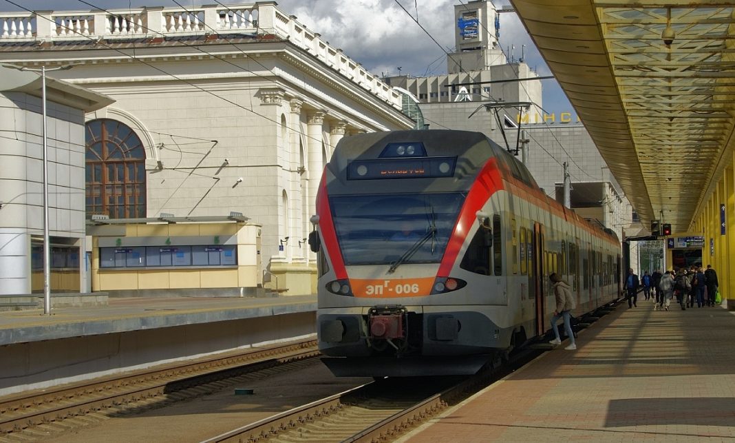 Александр Лукашенко предложил связать Логойск с Минском железнодорожным транспортом